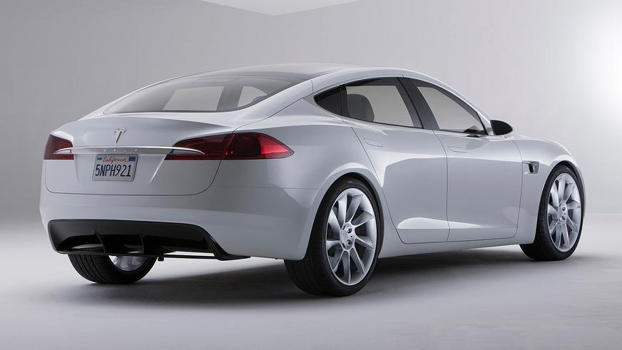2009 год — Tesla Model S Concept