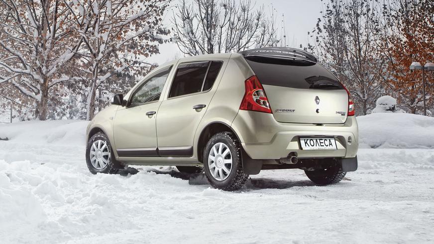 2010 год — Renault Sandero первого поколения (для рынка СНГ)