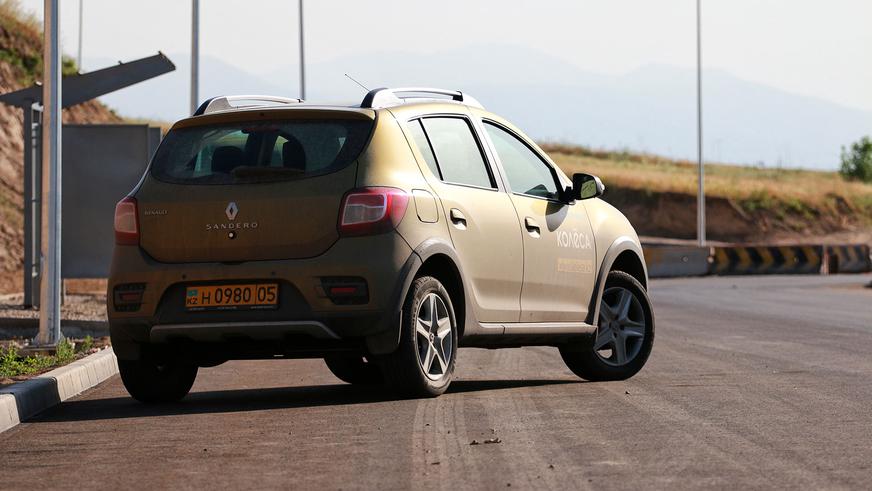 Renault Sandero Stepway - 2015