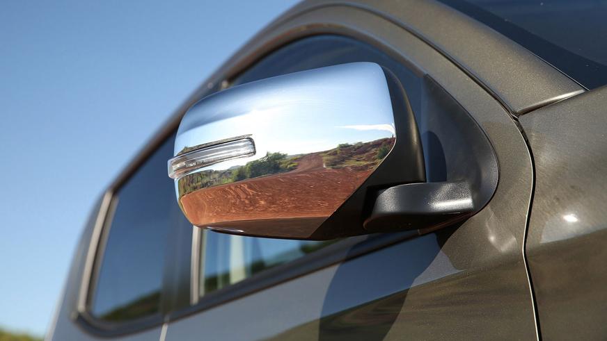 Mitsubishi L200 - 2015