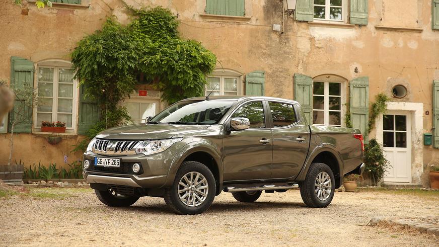 Mitsubishi L200 - 2015