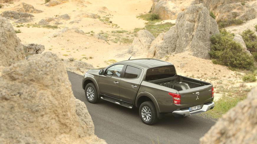 Mitsubishi L200 - 2015