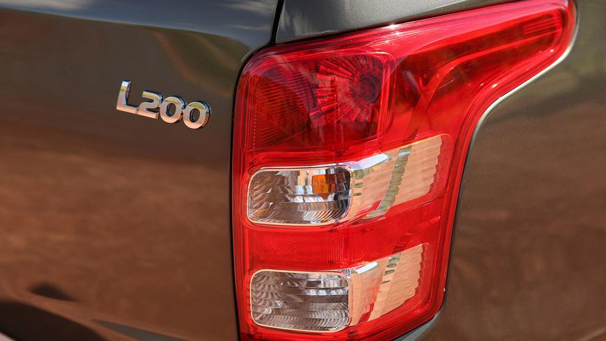 Mitsubishi L200 - 2015