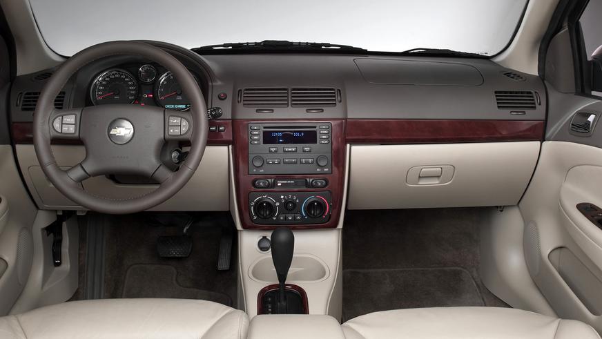 2004 год — Chevrolet Cobalt Sedan