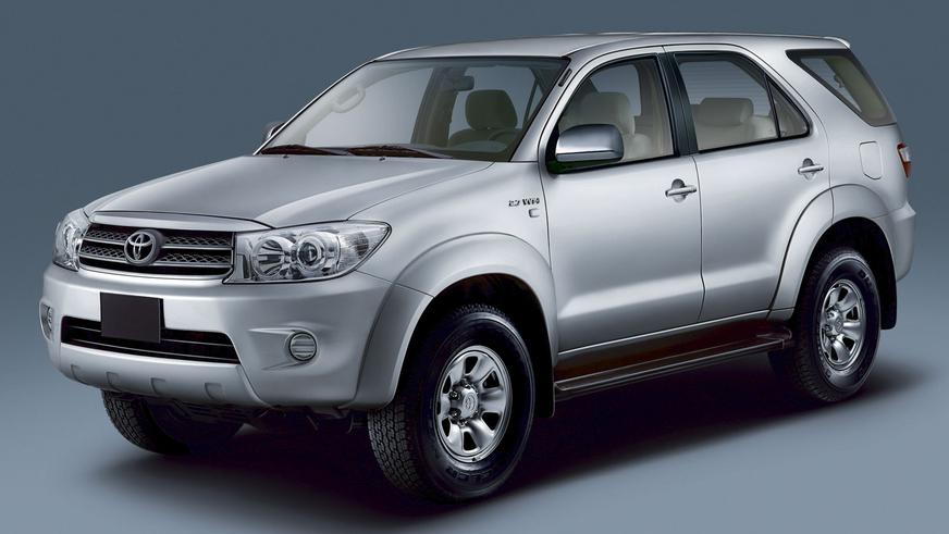 2008 год — Toyota Fortuner-дің алғашқы буыны (рестайлинг)