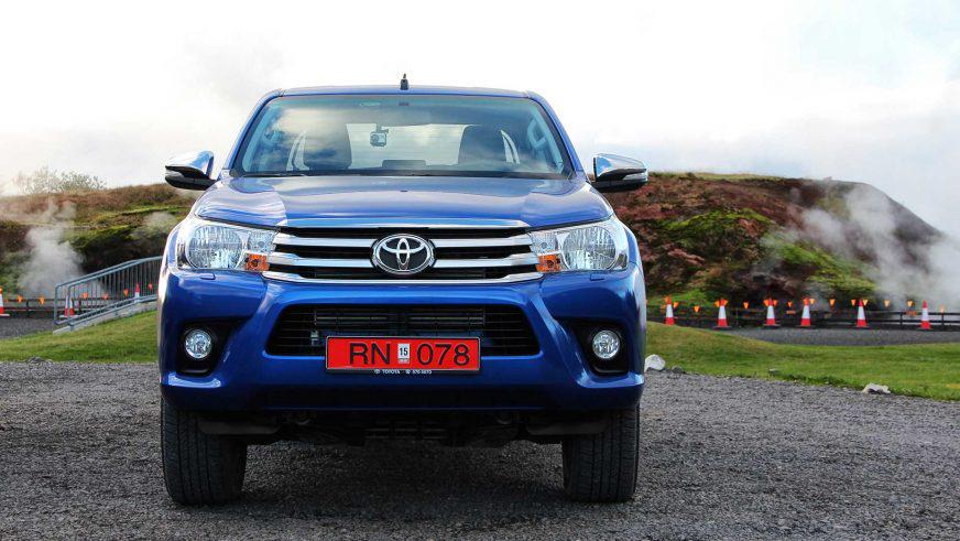 Toyota Hilux - 2015