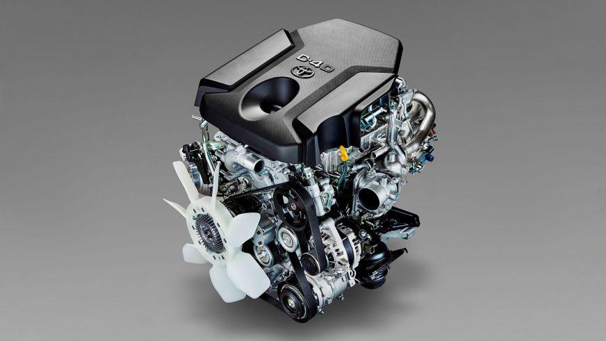 Toyota Hilux - 2015 - двигатель