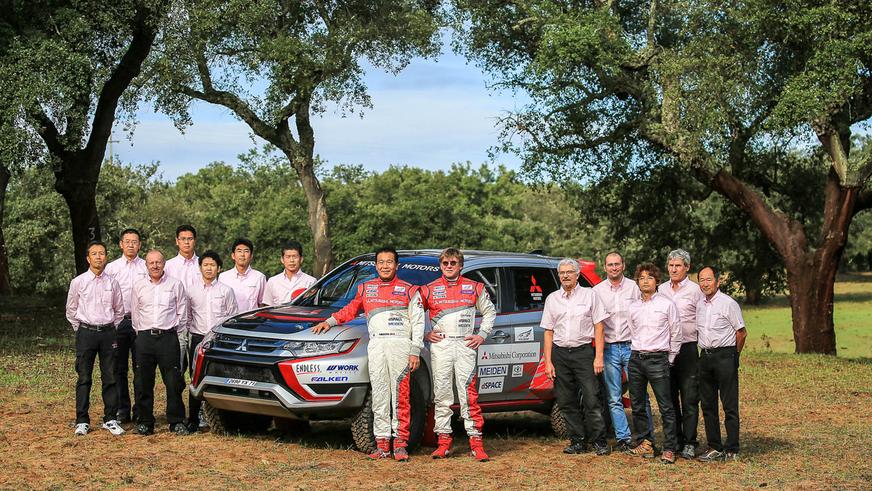 Mitsubishi Outlander PHEV - 2014 - спорт