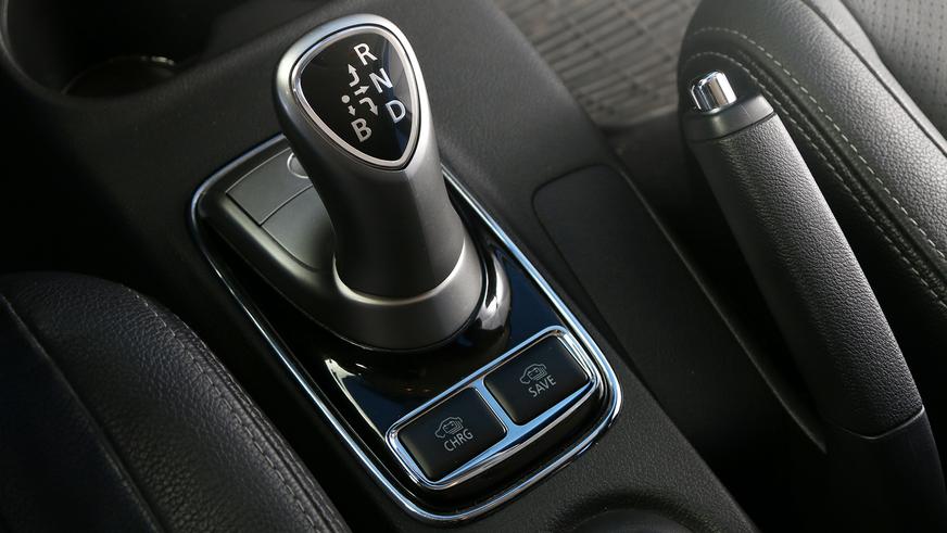 Mitsubishi Outlander PHEV - 2014