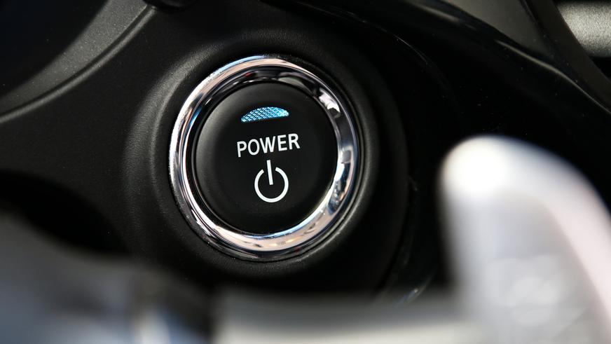 Mitsubishi Outlander PHEV - 2014