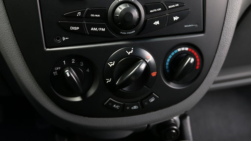 Daewoo Gentra - 2015