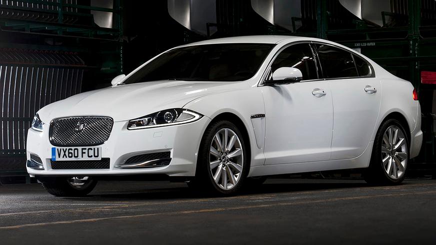 2011 год — Jaguar XF первого поколения (фейслифтинг)