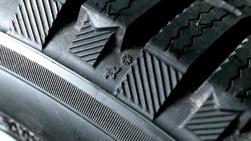 О чём предупреждают буквы и цифры на ваших шинах