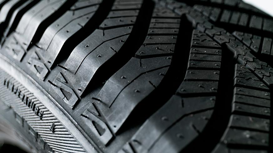 О чём предупреждают буквы и цифры на ваших шинах