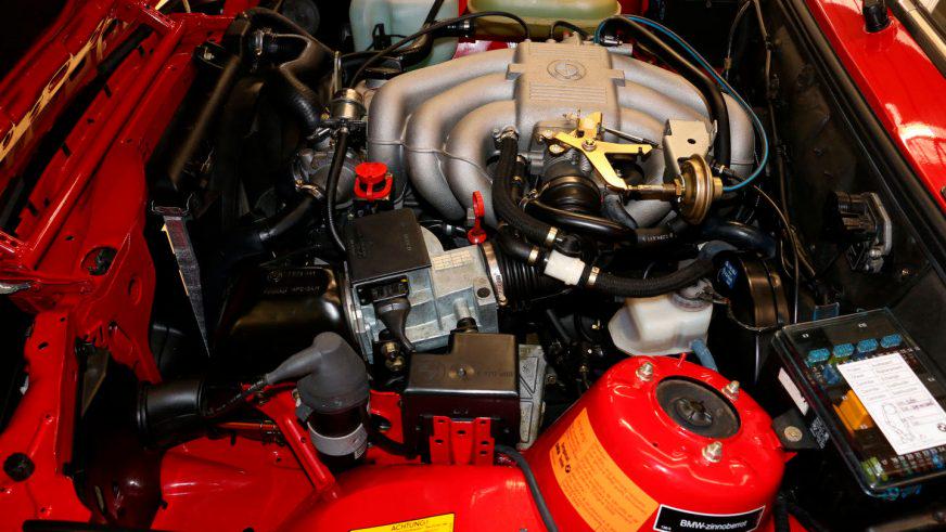 BMW E30 с пробегом всего 260 км выставили на продажу