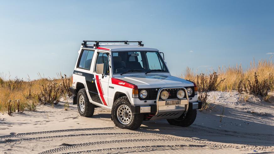 Mitsubishi Pajero Paris – Dakar Special