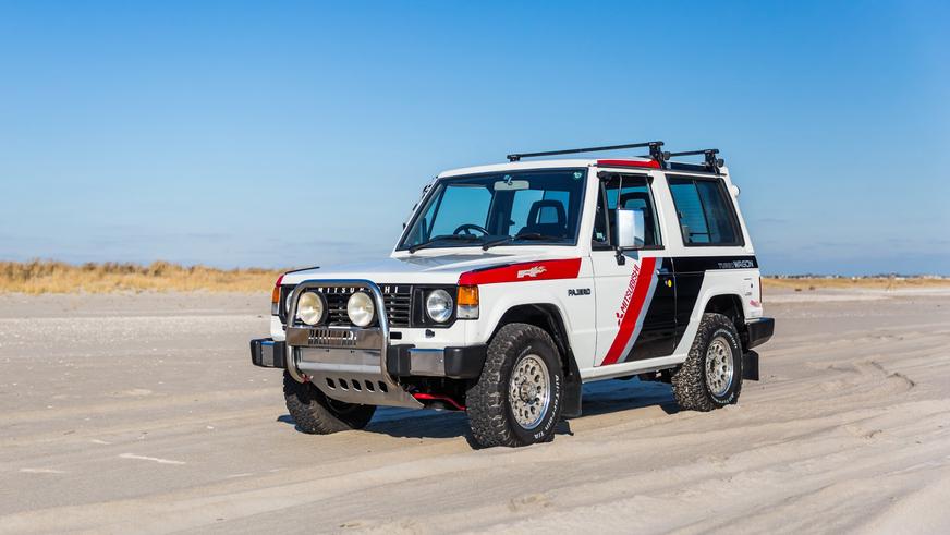 Mitsubishi Pajero Paris – Dakar Special