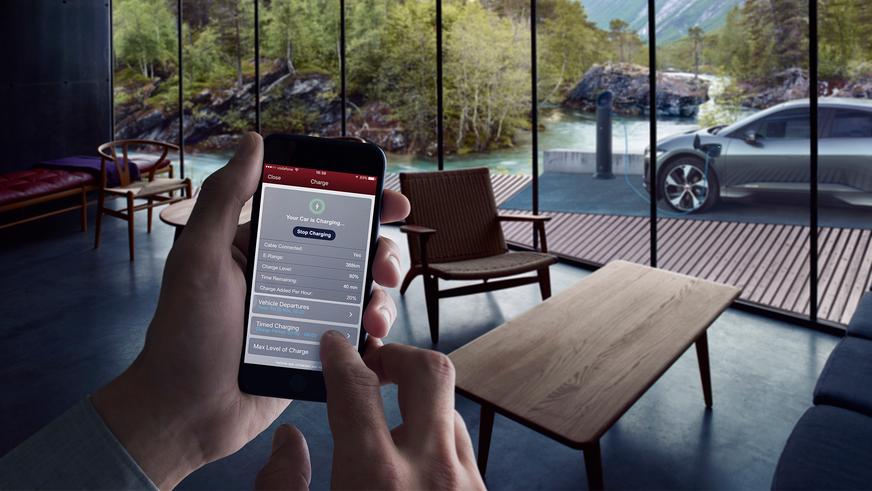 Jaguar презентовал свой первый электромобиль