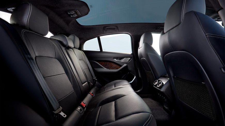 Jaguar презентовал свой первый электромобиль