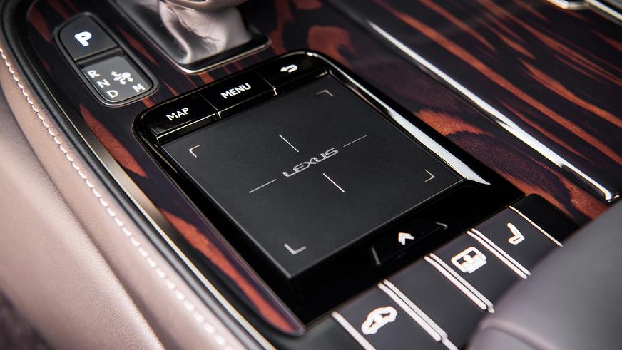 Тест-драйв нового Lexus LS 500