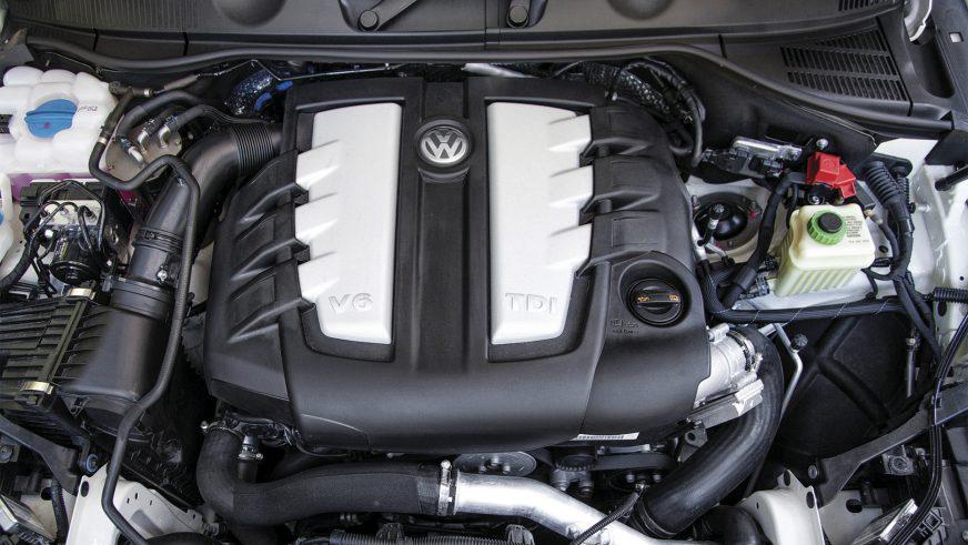 Volkswagen Touareg - 2012 - двигатель