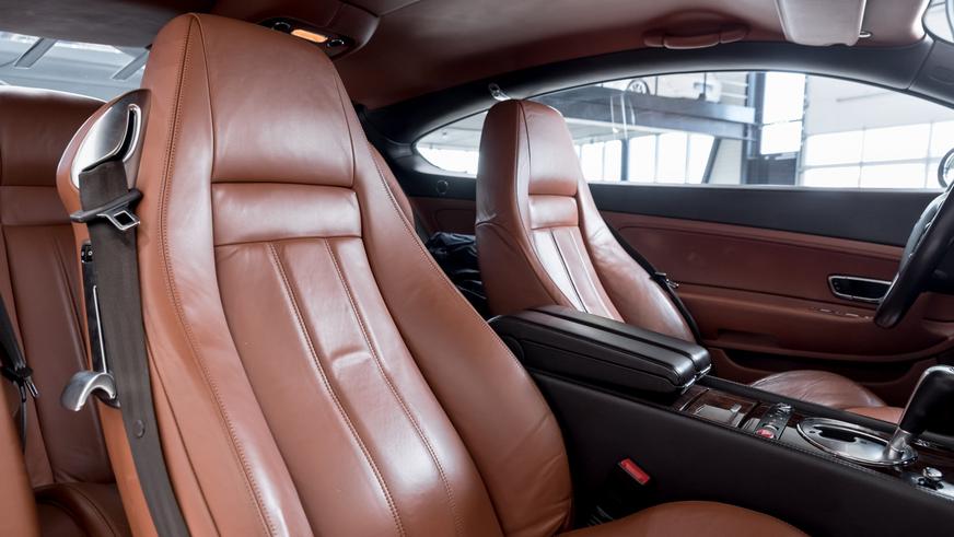 Внедорожный Bentley Continental GT выставили на продажу