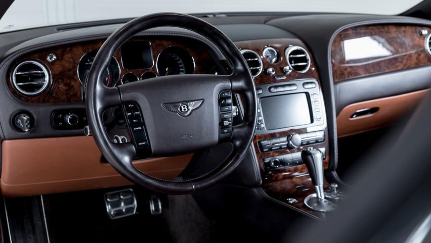 Внедорожный Bentley Continental GT выставили на продажу