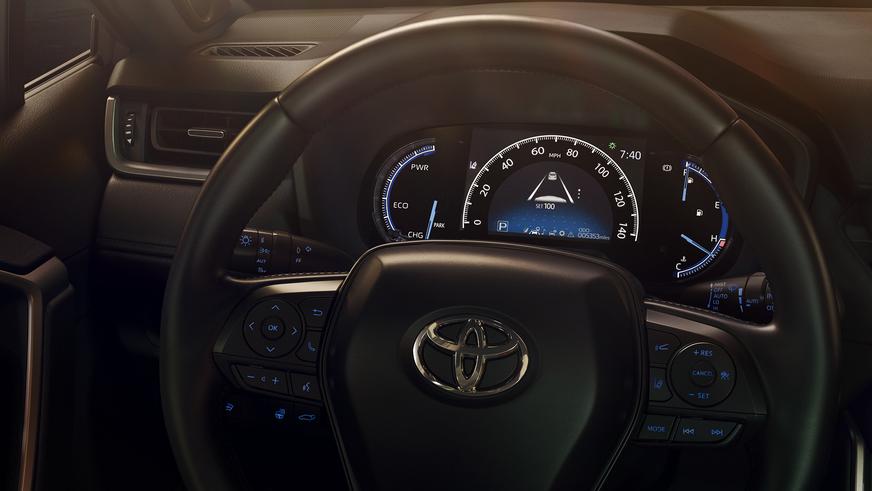 Toyota сделала новый RAV4 более брутальным