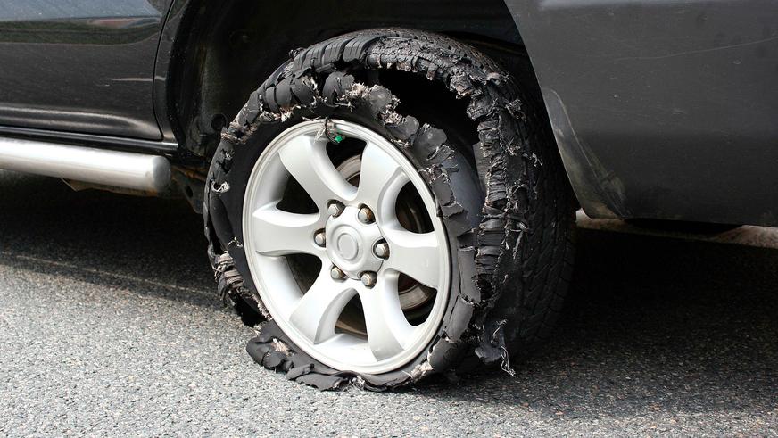 Порвали шину? Знайте, как получить новую бесплатно
