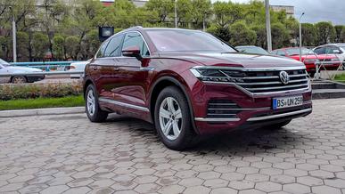 Новый Volkswagen Touareg в Алматы проездом и без камуфляжа