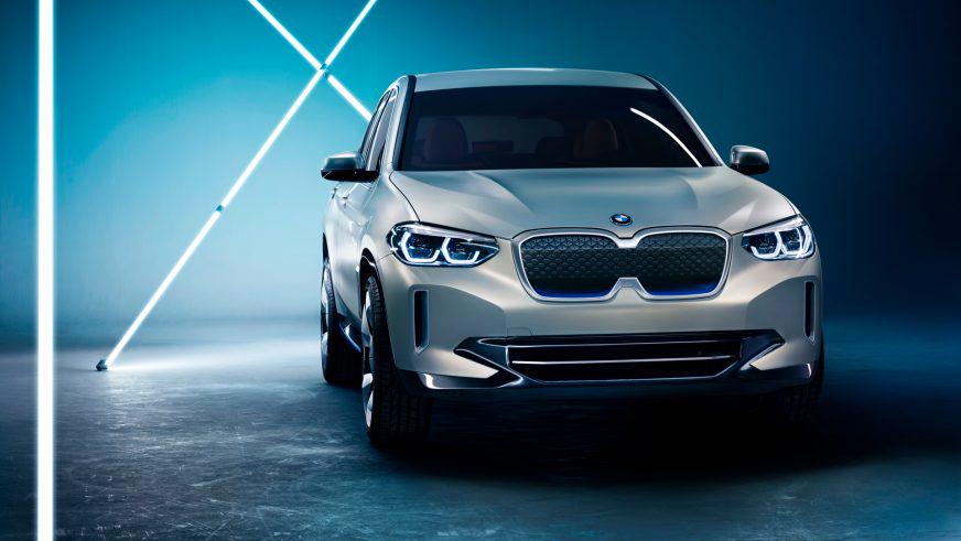 BMW создала электрический X3