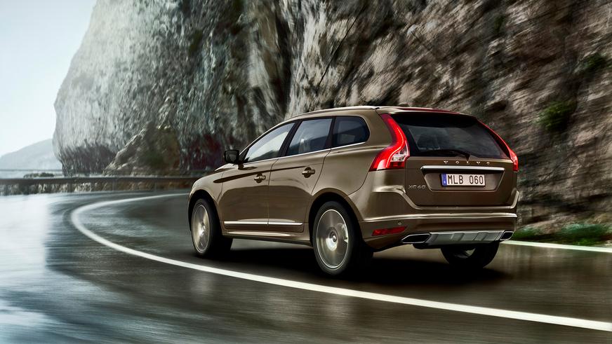 2013 год. Volvo XC60 1-го поколения после рестайлинга