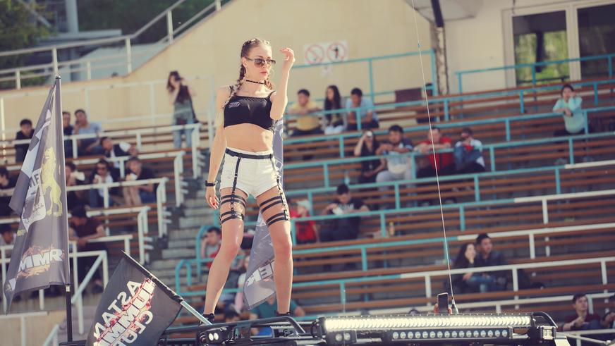 Автошоу прямо на «Медеу»