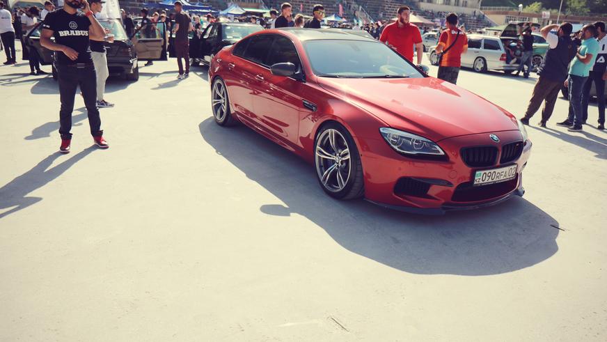 Автошоу прямо на «Медеу»