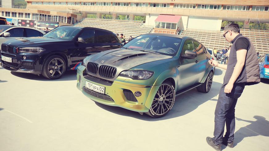 Автошоу прямо на «Медеу»