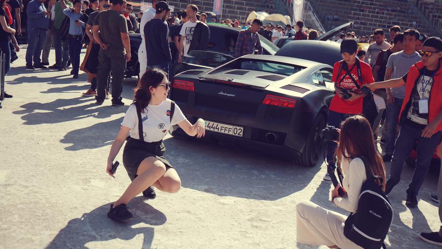 Автошоу прямо на «Медеу»