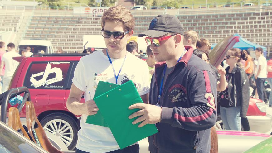 Автошоу прямо на «Медеу»