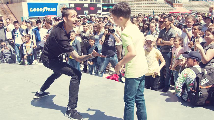 Автошоу прямо на «Медеу»