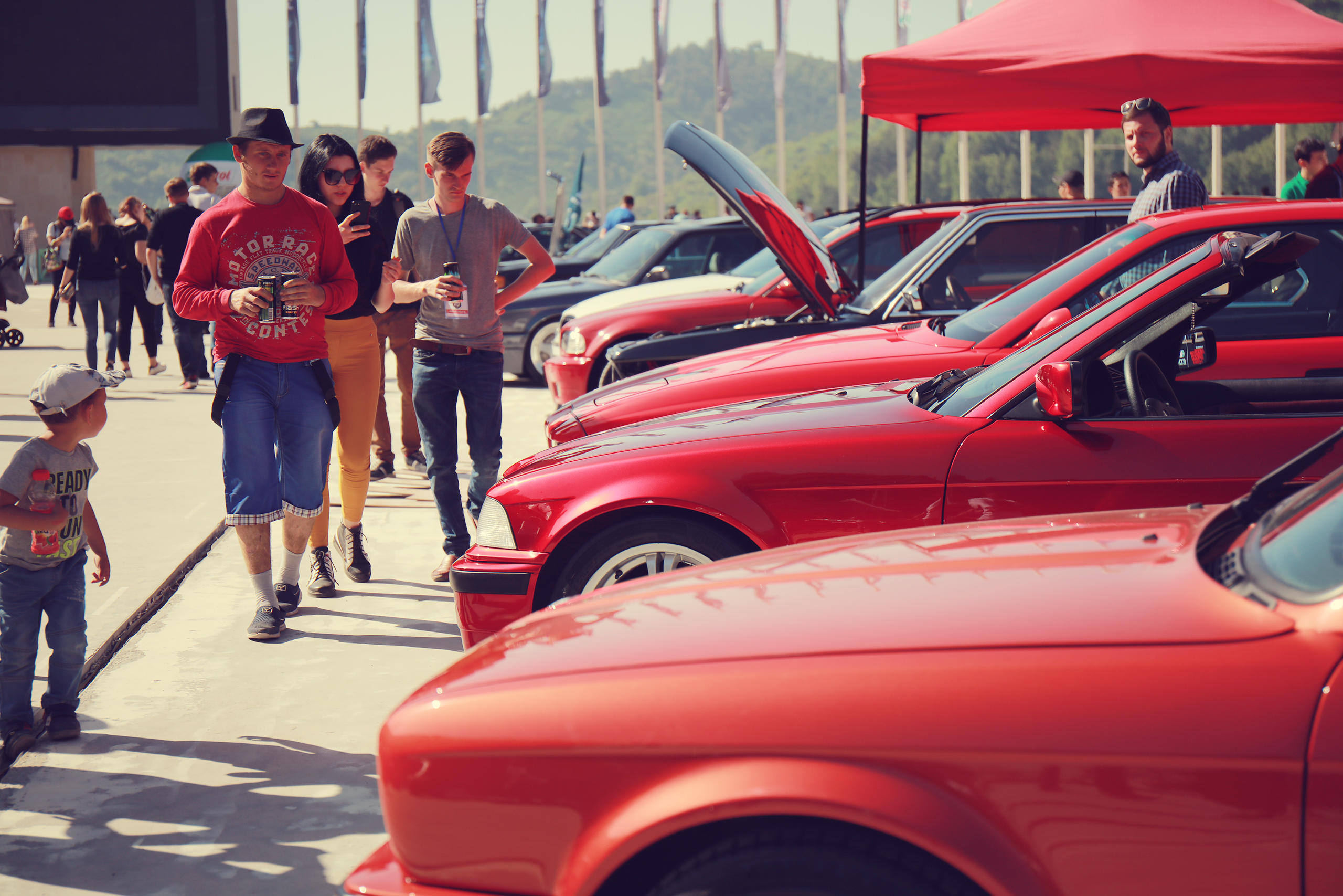 Автошоу прямо на «Медеу»