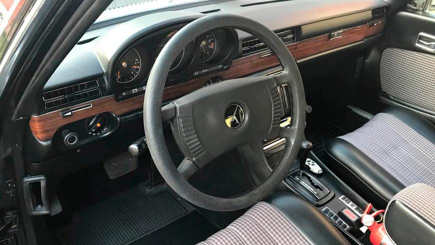 Mercedes-Benz W116 выставили на продажу за 25 млн тенге