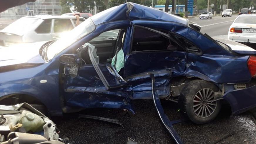 Два серьёзных ДТП произошли в Алматы в минувшие выходные