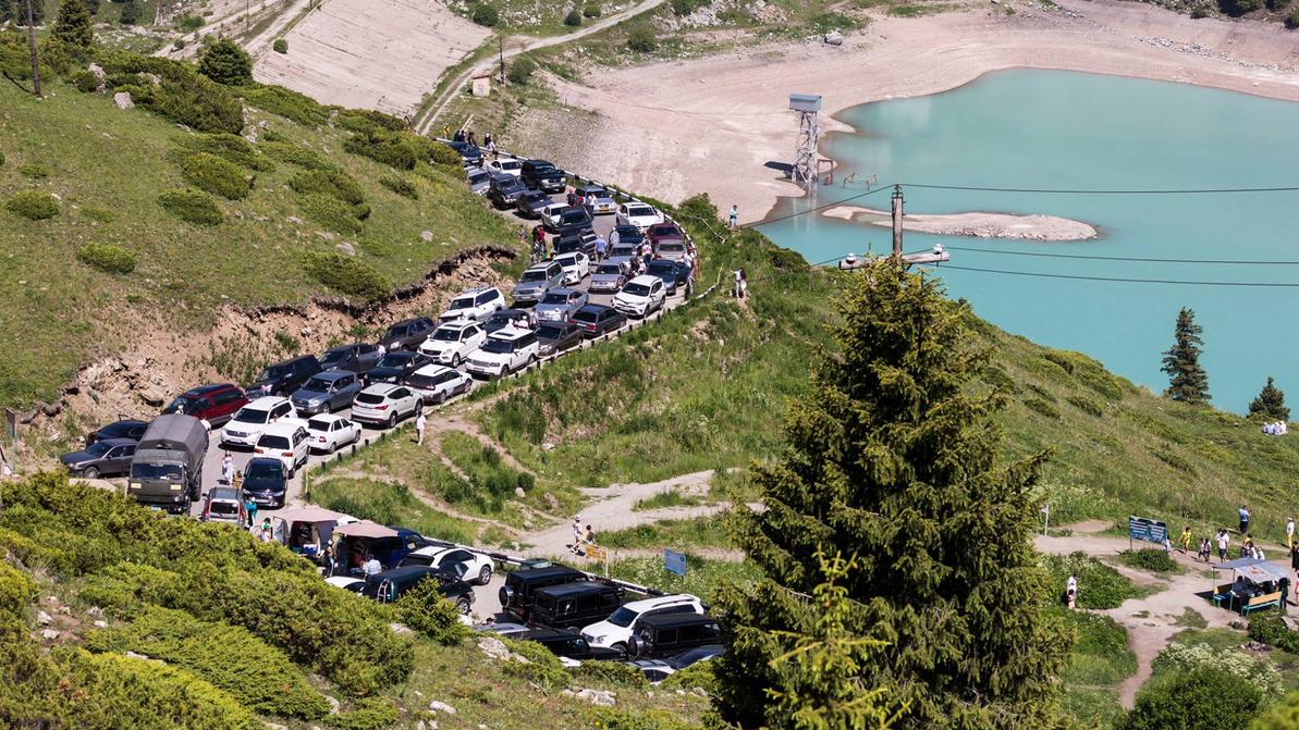 По дороге на БАО снова просят поставить шлагбаум
