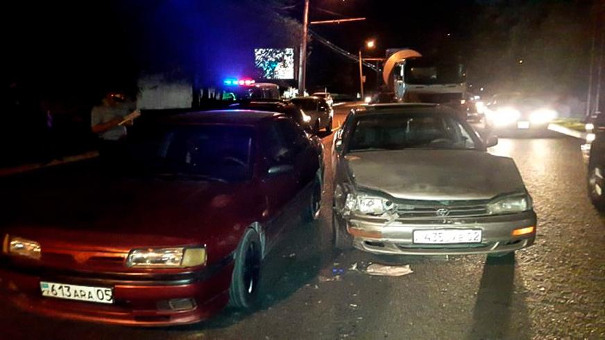 Массовое ДТП с бетономешалкой произошло в Алматы