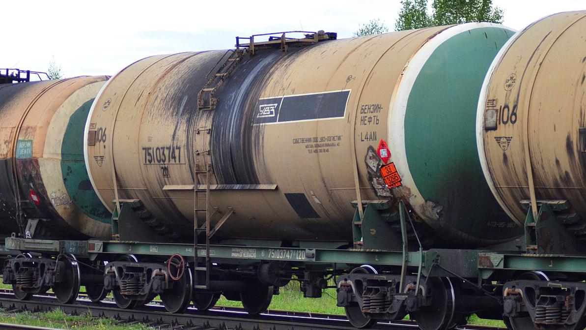 Запрет на ввоз российского бензина перенесли на 25 августа