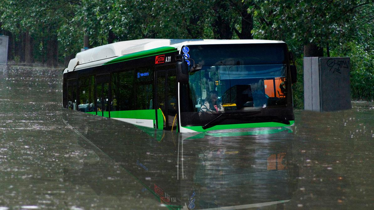 Что случилось с утонувшим автобусом в Астане