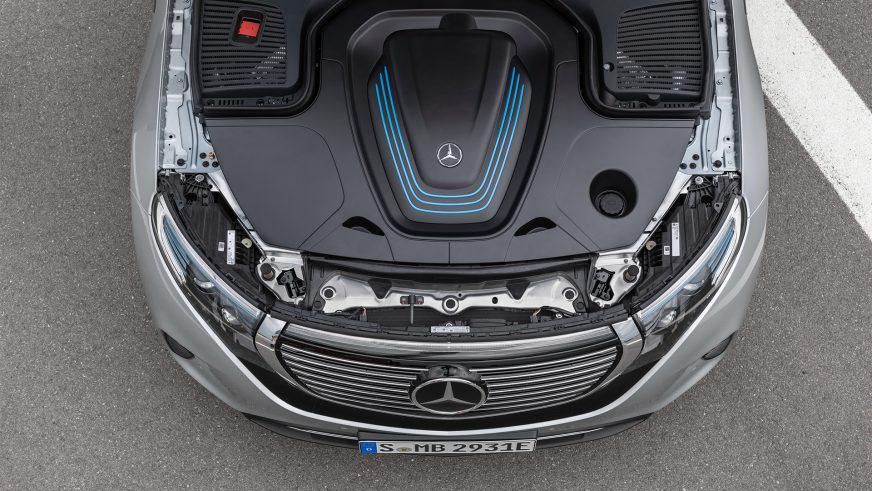 У Mercedes-Benz появился электрический кроссовер