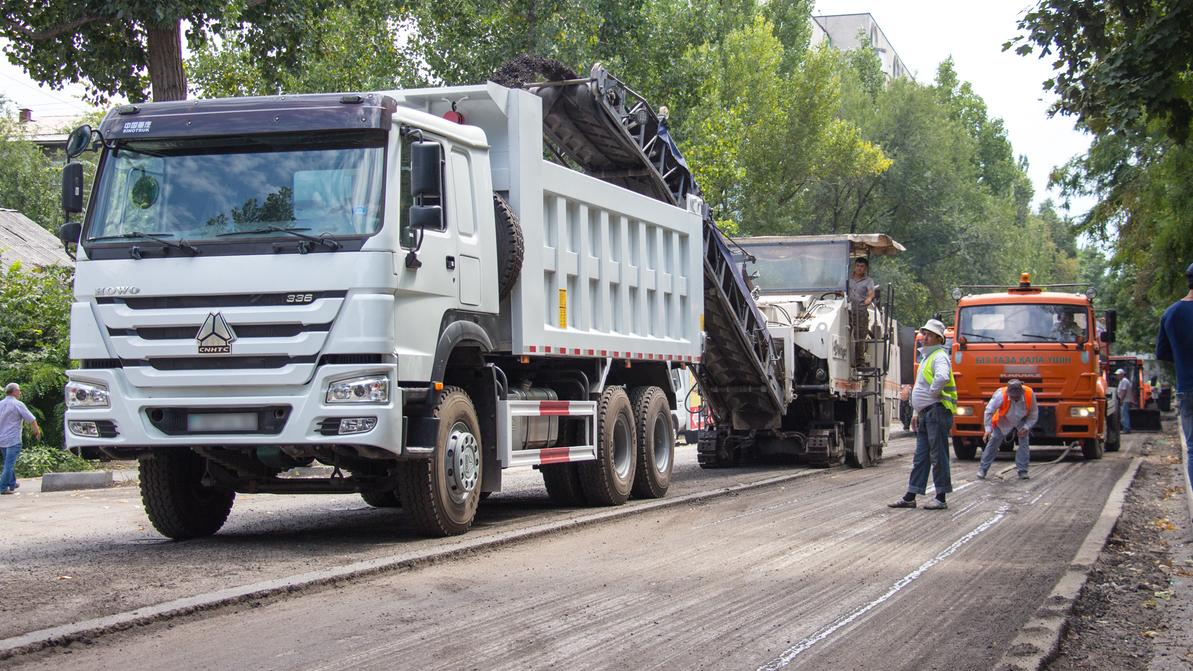Почему в Казахстане строят плохие дороги