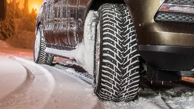 МВД: за езду на летних шинах зимой штрафуют законно