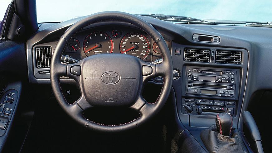 Toyota хочет возродить Celica или MR2