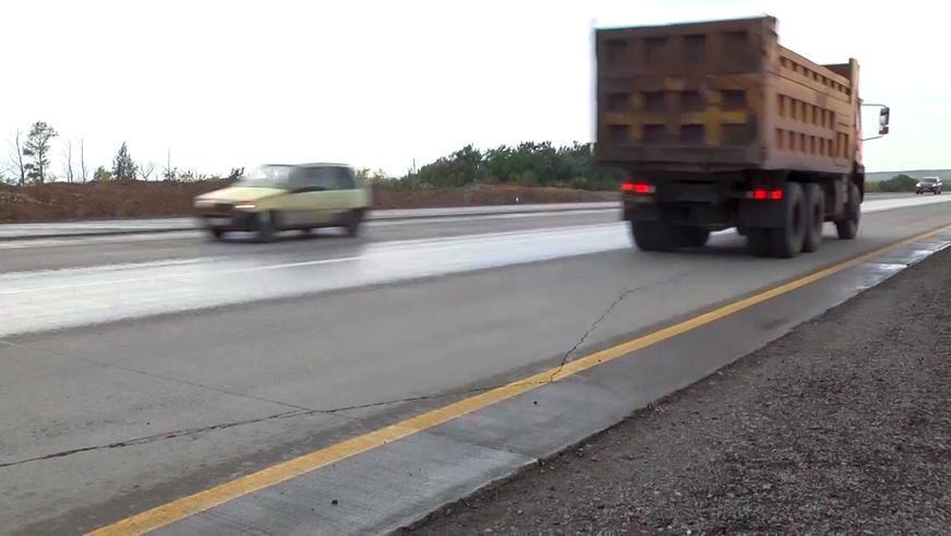 Трещины на автобане Караганда – Темиртау: названы причины